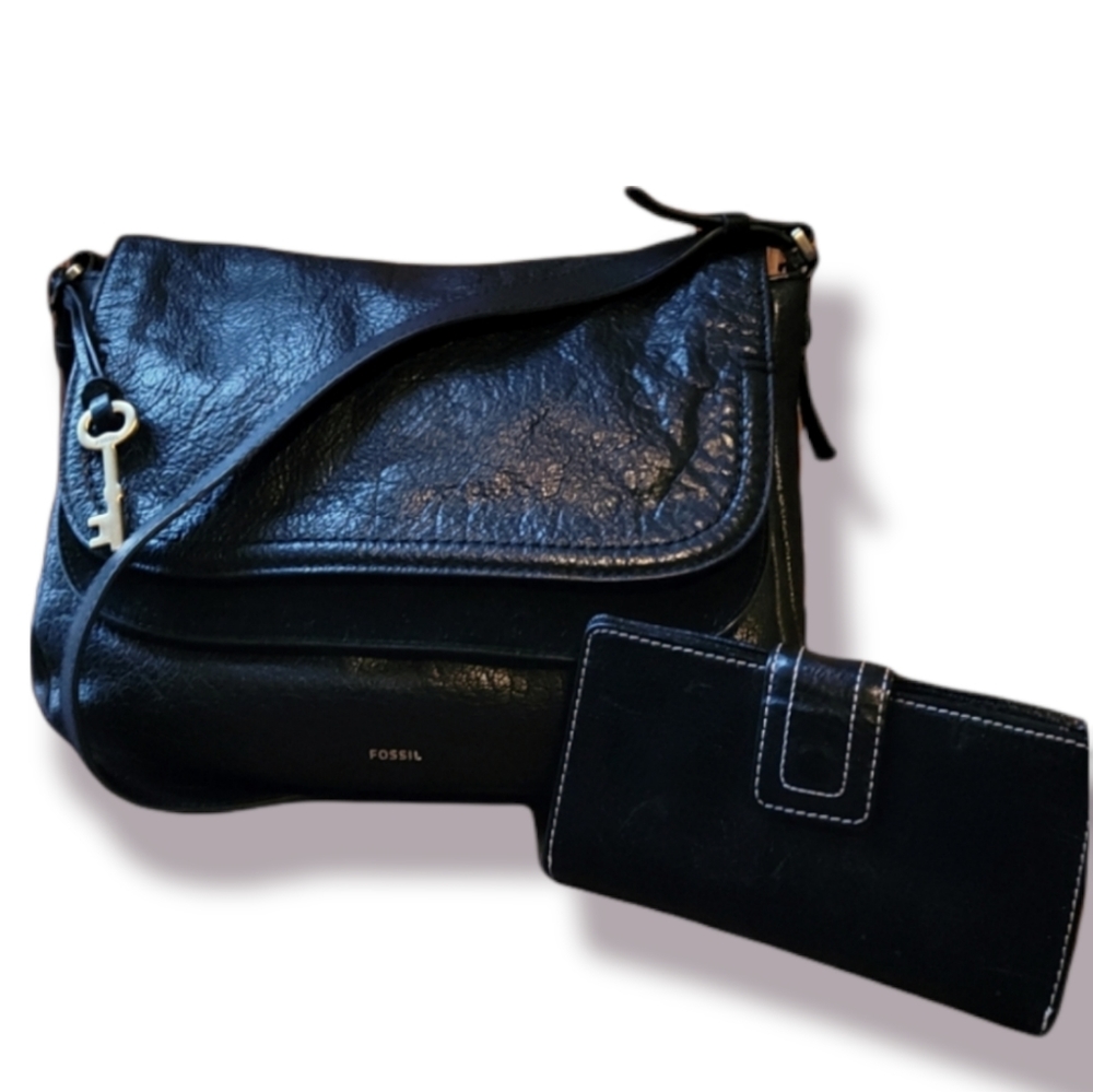 Fossil Black Pebble Grain Leather Crossbody Bag & Wallet